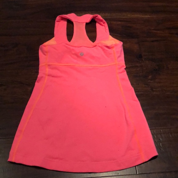 Lululemon tank w built-in bra - Picture 2 of 2